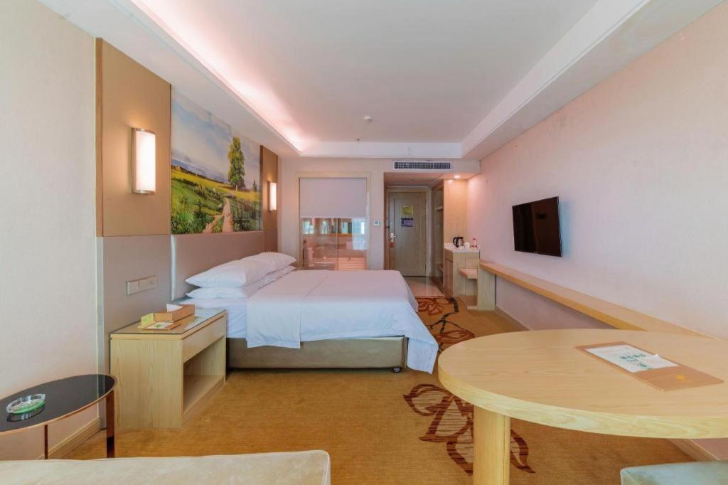 Vienna Hotel Guangdong Huizhou High-Speed North Railway Station Xiaojinkou Exteriör bild